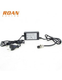 Cargador batería hembra 36V-1.5Ah - Motosapollo.com