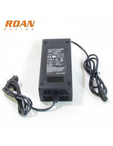 Cargador bateria 67.2V-2A hembra - Motosapollo.com